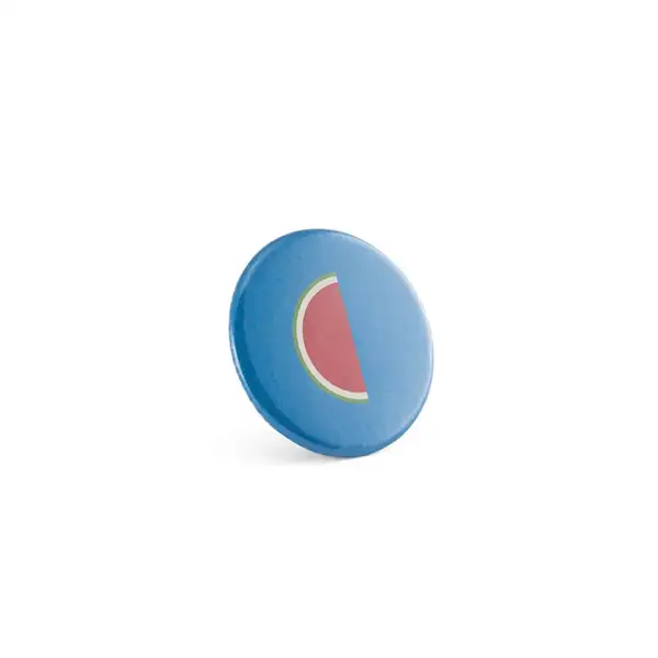 Button P'IN 5. Runder Pin mit Magnetverschluss – Ansicht 1