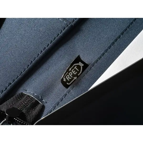 A4 Mappe aus recyceltem Polyester (100% rPET) 300D mit Reißverschluss – Ansicht 9