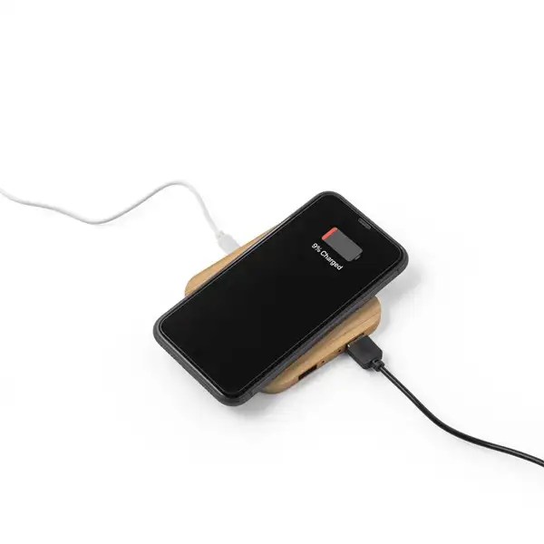 Superschnelles 15W wireless Ladegerät aus Bambus – Ansicht 4