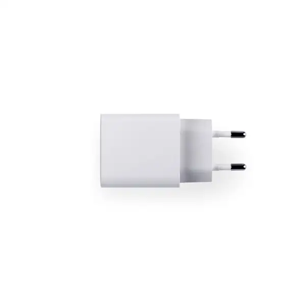Ladegerät mit USB-A Anschluss 18W und USB-C 20W in Recyceltes ABS (100% rABS) – Ansicht 2