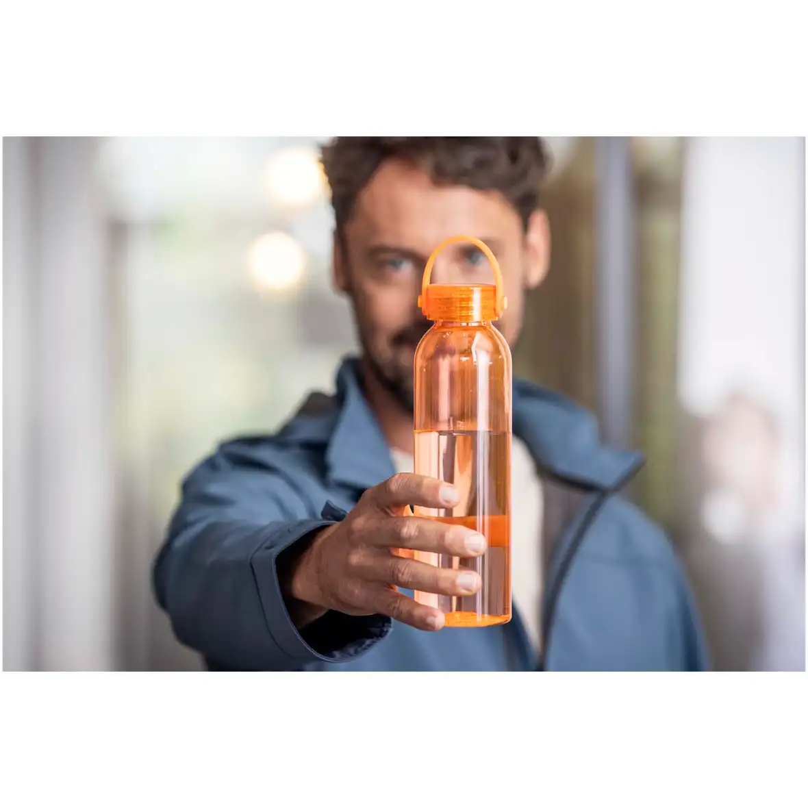 630 ml RCS-zertifizierte Trinkflasche aus recyceltem Kunststoff – Ansicht 4