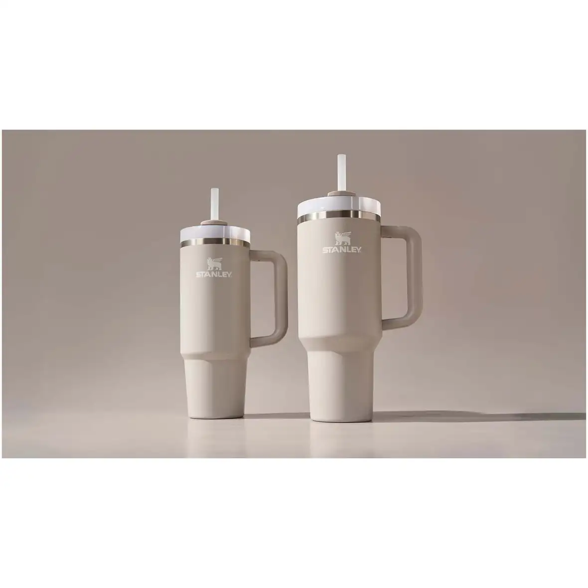 Stanley Quencher® H2.0 FlowState™ 890 ml Thermobecher aus recyceltem Edelstahl – Ansicht 7