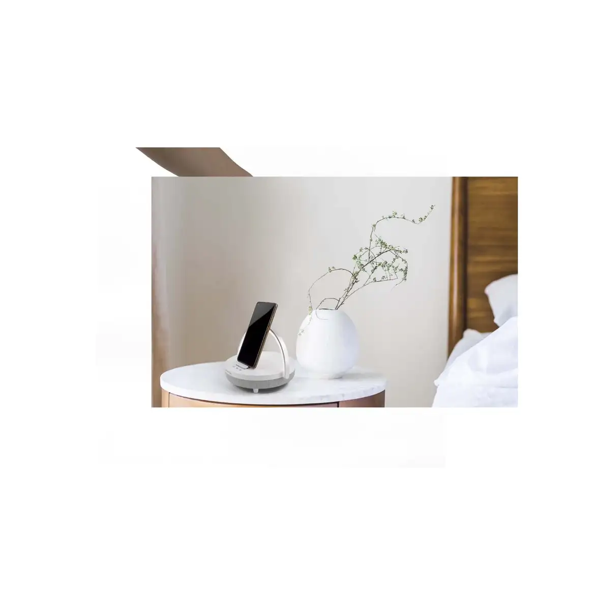 Prixton 10W 4-in-1 Bluetooth®-Lautsprecher mit LED-Licht und kabelloser Ladestation – Ansicht 6