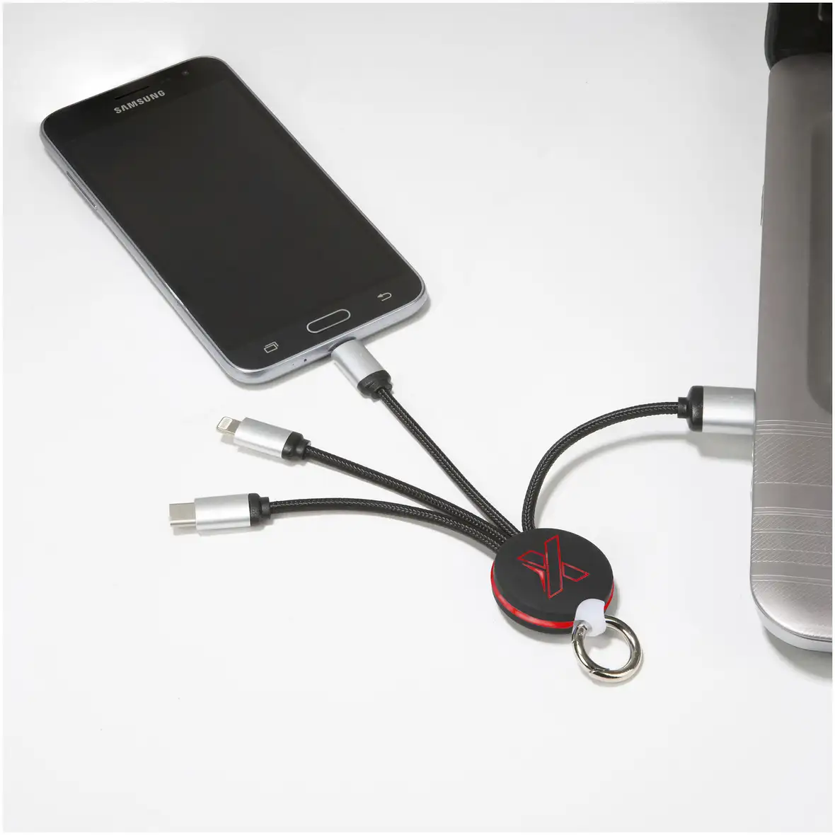 Kabel mit Leuchtlogo – Ansicht 3