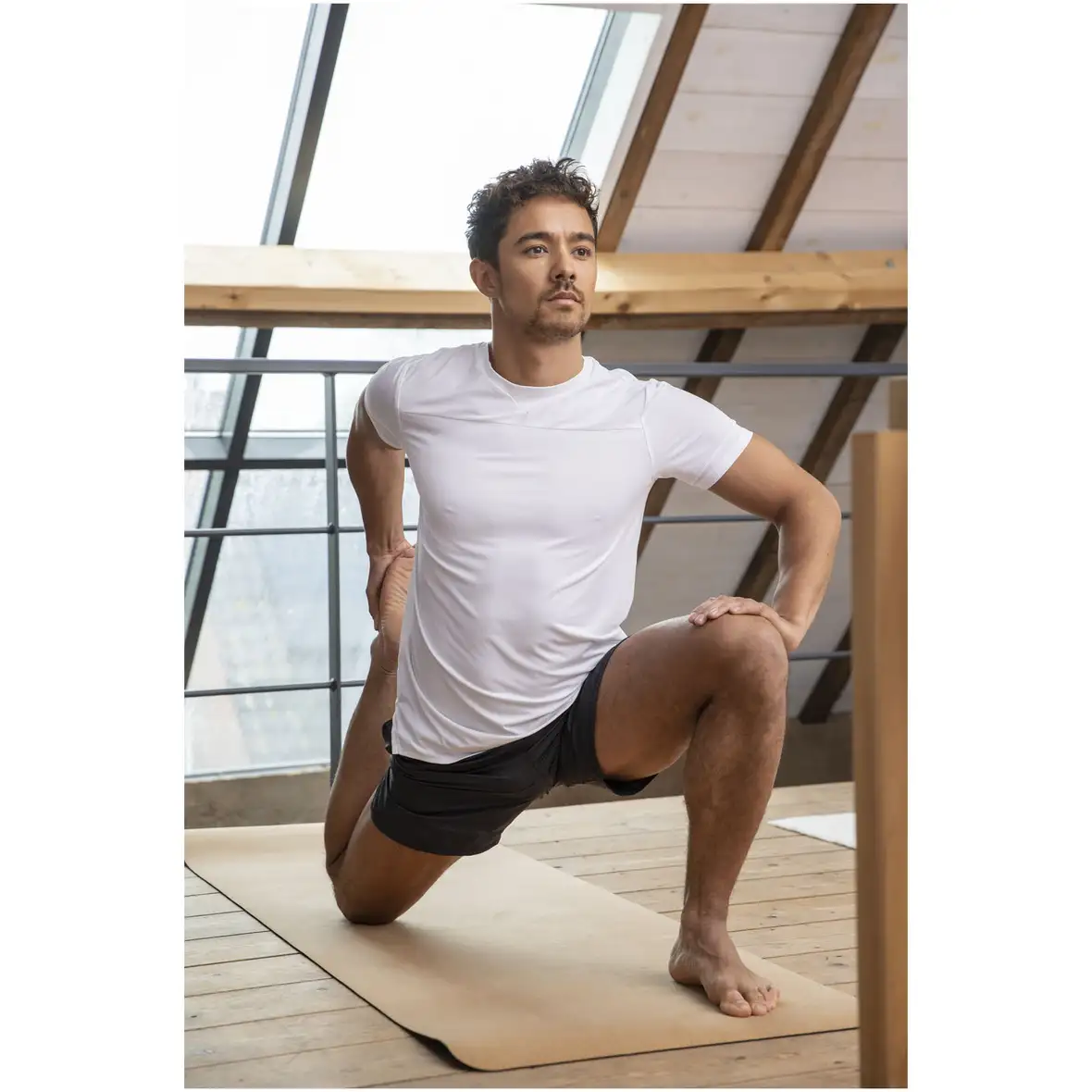 160 g/m² Cool Fit T-Shirt aus recyceltem GRS Material für Herren – Ansicht 4