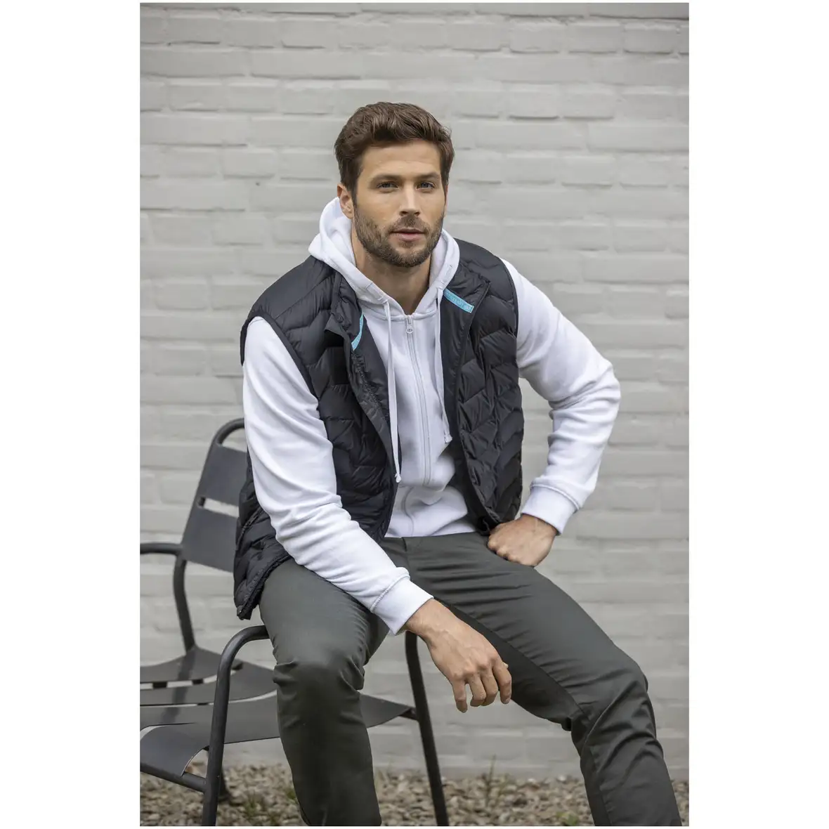 GRS isolierter Daunen-Bodywarmer aus recyceltem Material für Herren – Ansicht 24