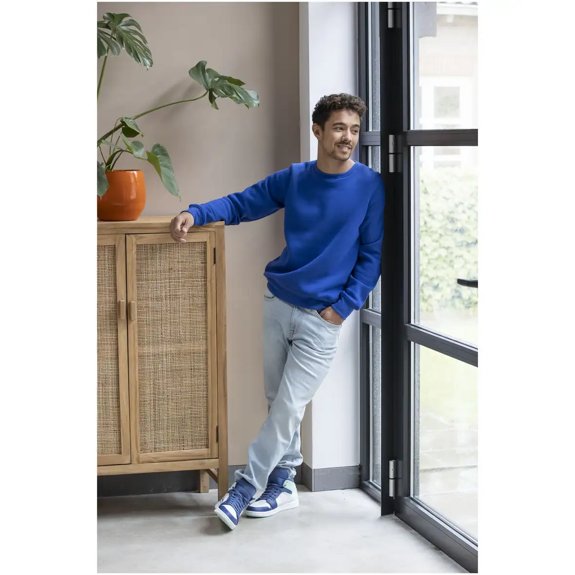 240 g/m² Herrenpullover mit Rundhalsausschnitt – Ansicht 15